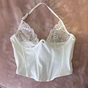 Chic White Lace Bustier